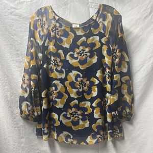 Navy blue and yellow blouse from Cabi, size M, keyhole sleeves with buttons